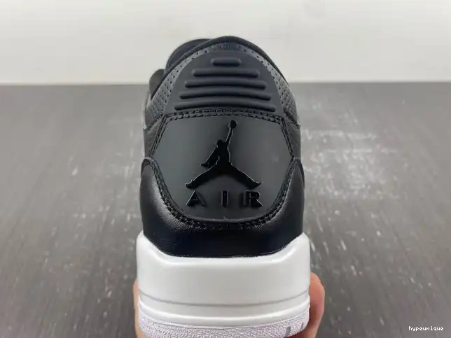 HYPE Cyber (2016) Retro 3 Jordan Monday 136064-020 0606